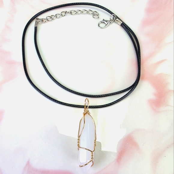 Natural Stone Pendant Necklace - Picture 1 of 1